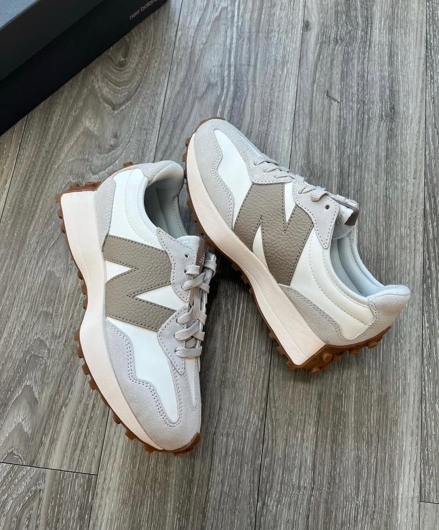 NEW BALANCE 327 — White Grey
